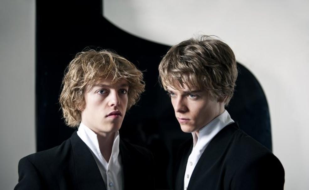 Los pianistas Arthur y Lucas Jussen.