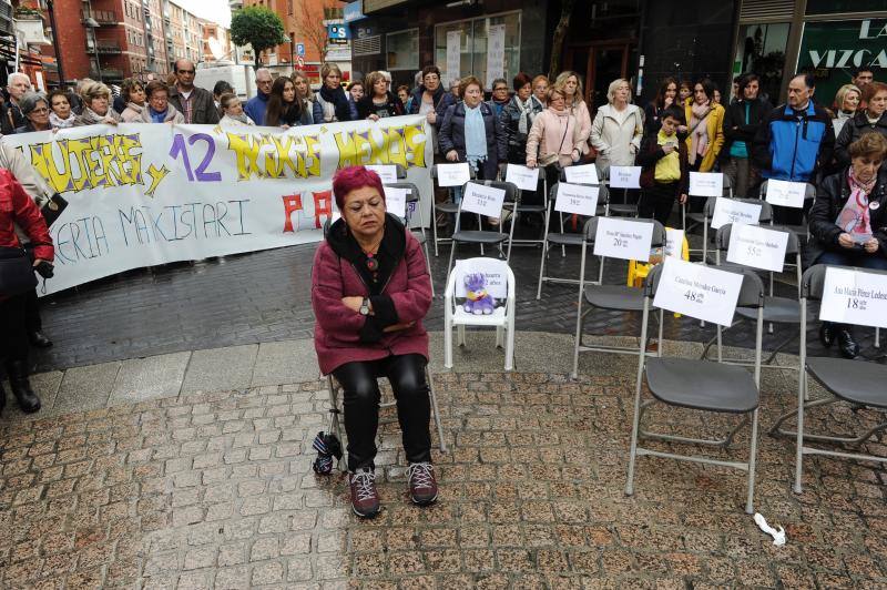 Decenas de personas participan en las concentraciones organizadas en Biizkaia contra las agresiones machistas