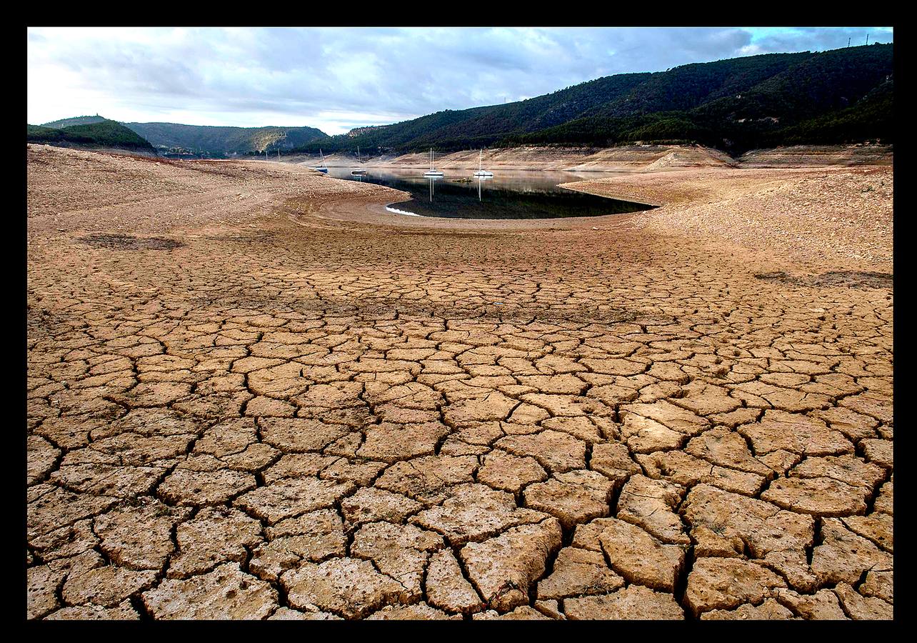 El bajo nivel de agua en la reserva de Entrepenas, cerca de Sacedon.