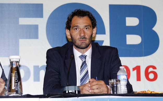 Jorge Garbajosa, tras ser elegido como presidente de la Federación Española de Baloncesto, en 2016. 