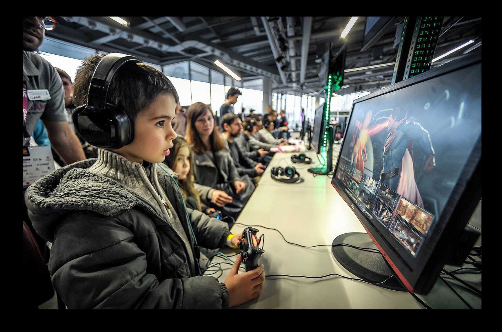 El festival de videojuegos Fun and Serious congrega a miles de jóvenes en el Euskalduna 