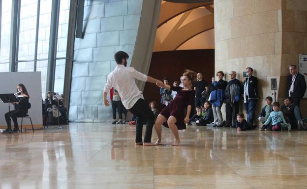 Actuación de Elene y Beñat el pasado mes de mayo en el Guggenheim. 