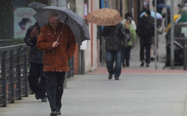 El fin de semana será desapacible y con lluvias persistentes.