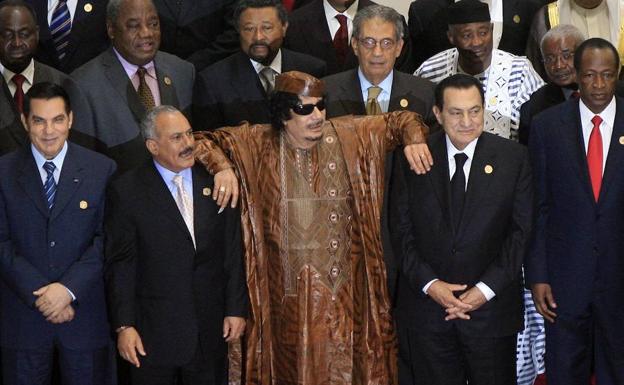 Ben Ali (Túnez),Abdulá Saleh (Yemen), Muamar Gadafi (Libia) y Hosni Mubarak (Egipto), en una imagen tomada en octubre de 2010.