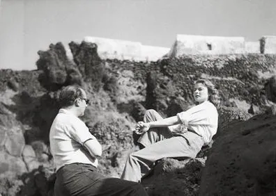 Imagen secundaria 1 - Imágenes del rodaje de 'Stromboli, tierra de Dios' dirigida por Roberto Rossellini (1950).