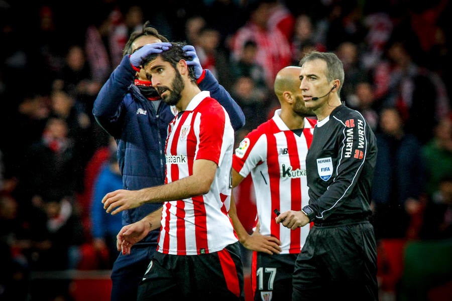 Las mejores imágenes del partido entre los dos equipos vascos.