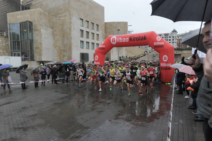 Cerca de 2.500 participantes han querido decir adiós al 2017 a la carrera