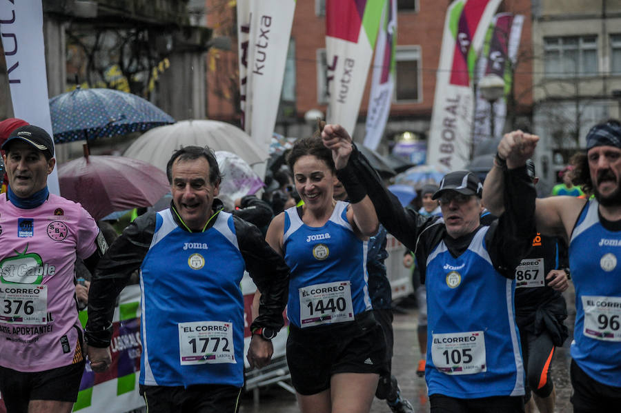 Cerca de 2.500 participantes han querido decir adiós al 2017 a la carrera