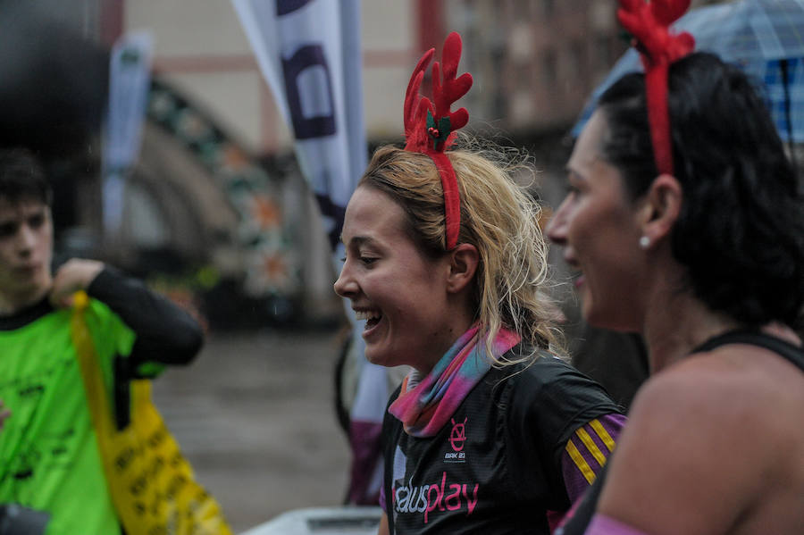 Cerca de 2.500 participantes han querido decir adiós al 2017 a la carrera
