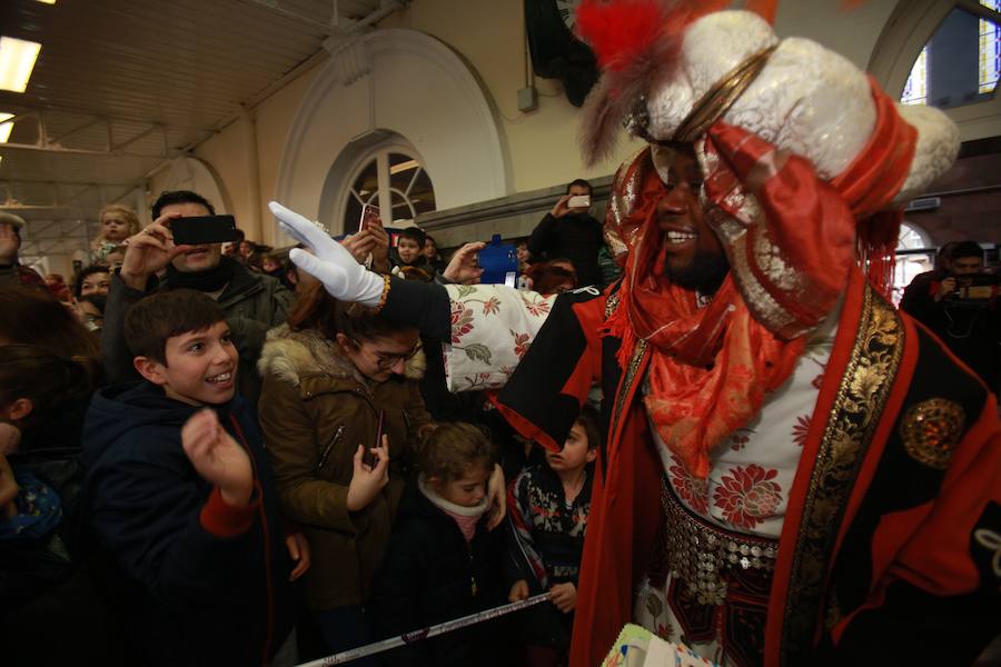 Los Reyes Magos llegan a Vitoria