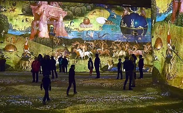'Les Carrières de Lumières': la historia del arte cobra vida en una cantera de caliza francesa