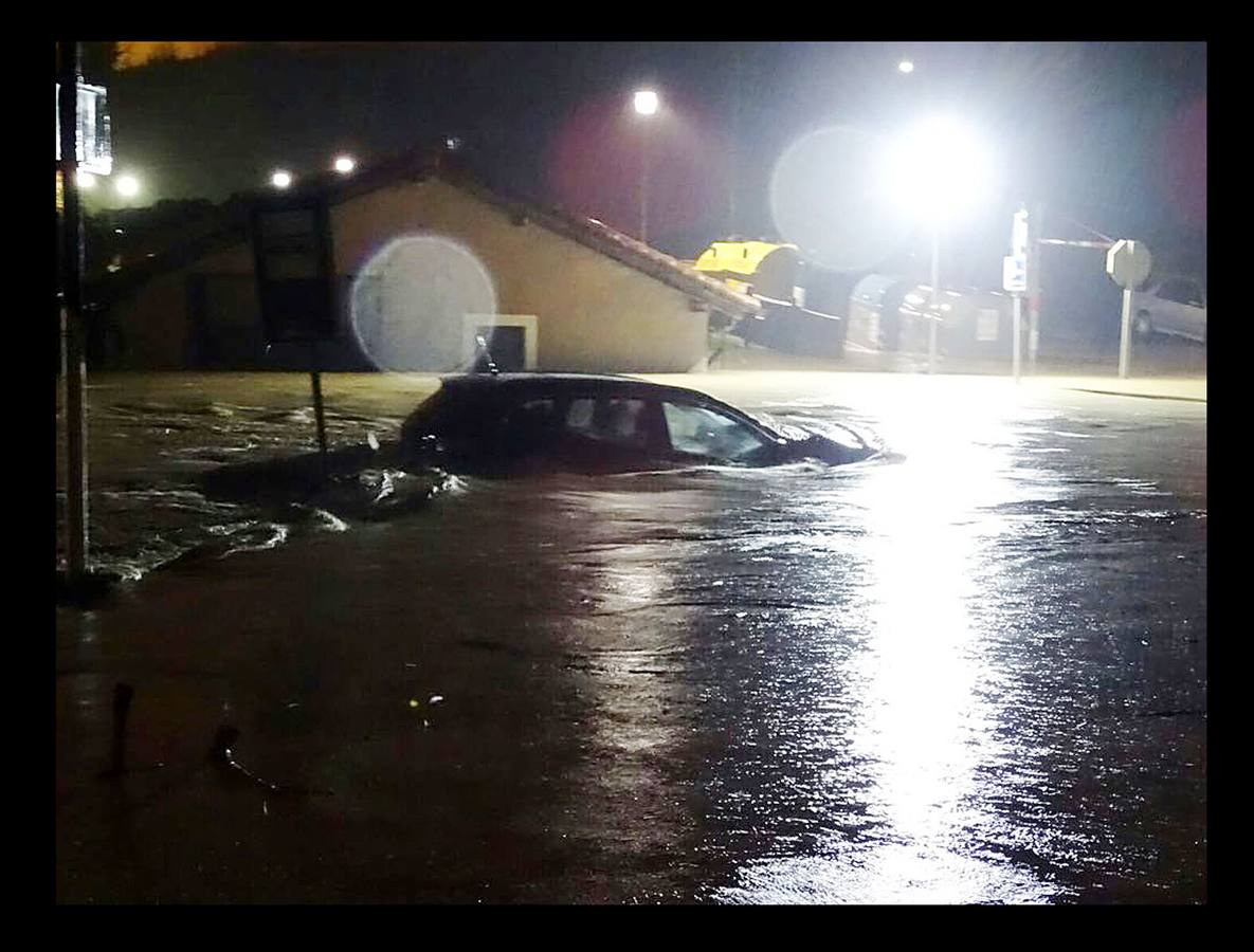 Muxika, inundada tras las intensas lluvias.