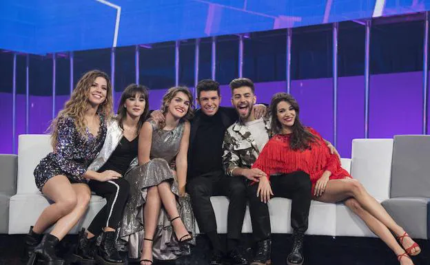 Foto de familia de los seis concursantes de ‘Operación Triunfo’ que optarán a representar a España en Lisboa.