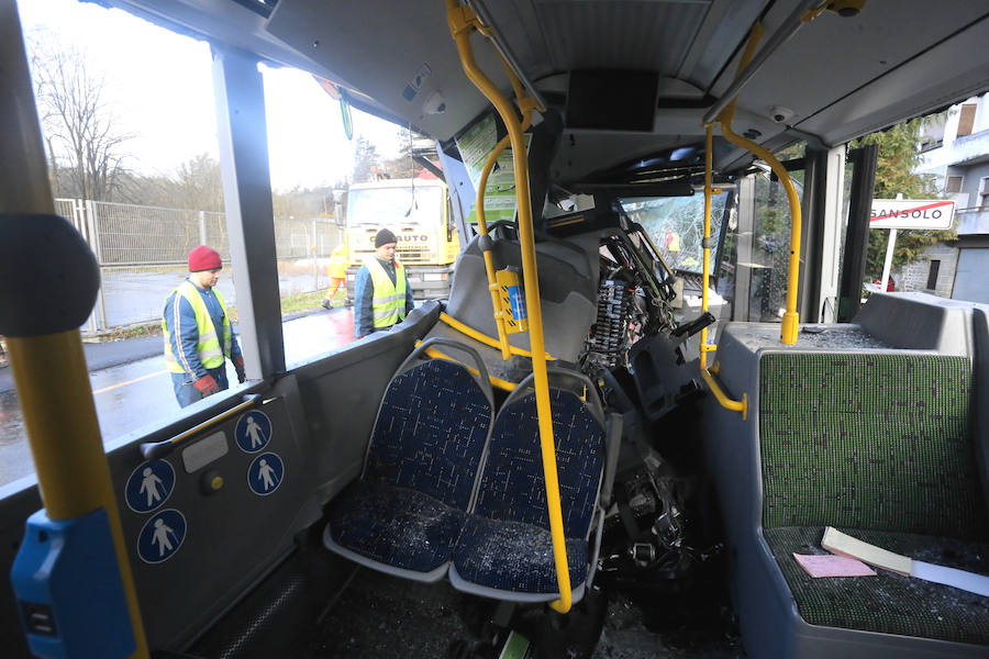 Dos hombres, de 31 y 41 años, han fallecido en el accidente registrado en la N-240 durante la mañana del jueves