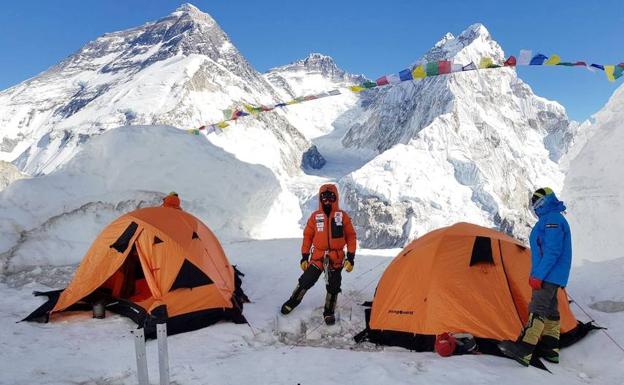 Alex Txikon, en una imagen en el campo 2.