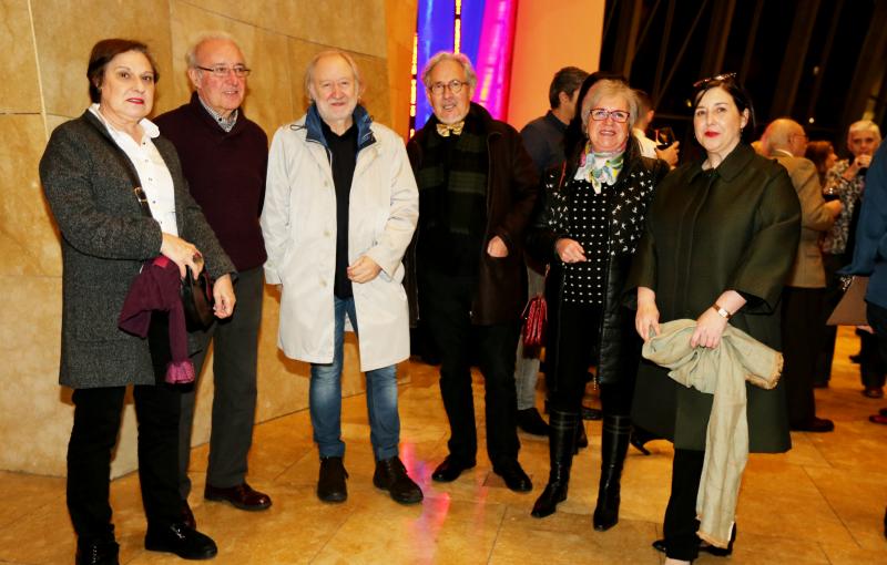 Begoña Bidaurrazaga, Alberto Ipiña, Juan Zapater, Antón Hurtado, Marian Troyas y Lucía Agirre.