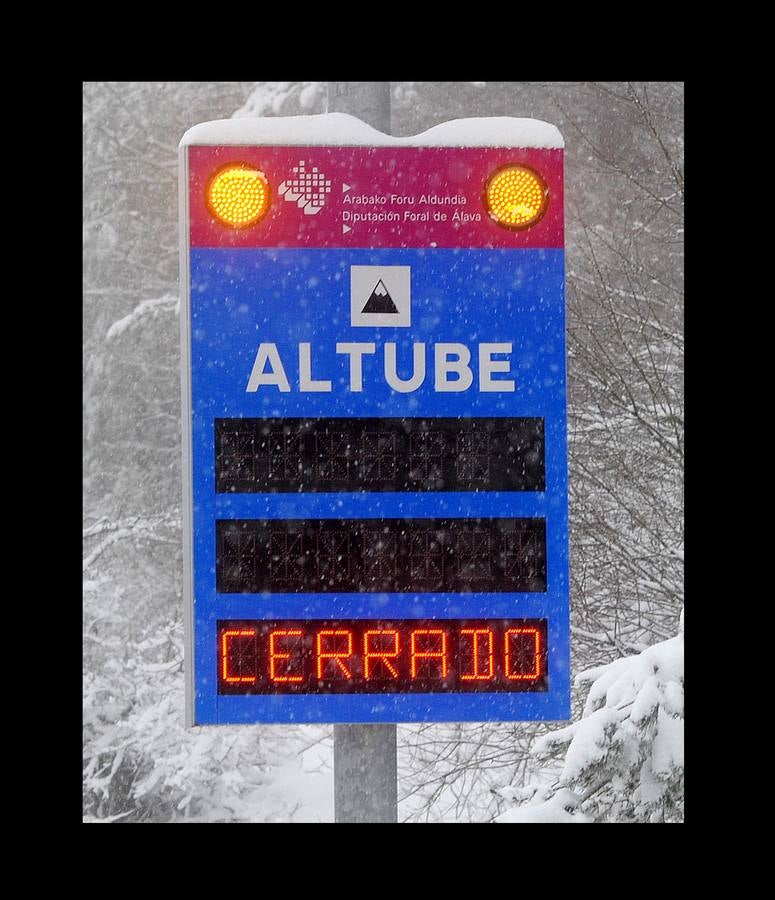 Fotos: frío y nieve en Euskadi