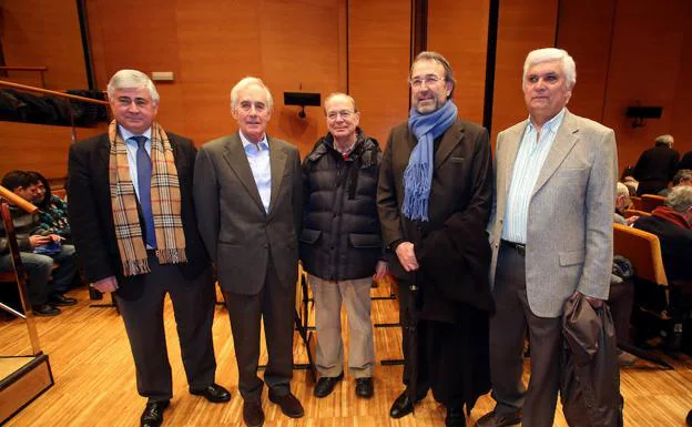 Alfonso Martínez Cearra, José Antonio Garrido, Ibon Areso, Pablo Otaola y Tito Acebes.