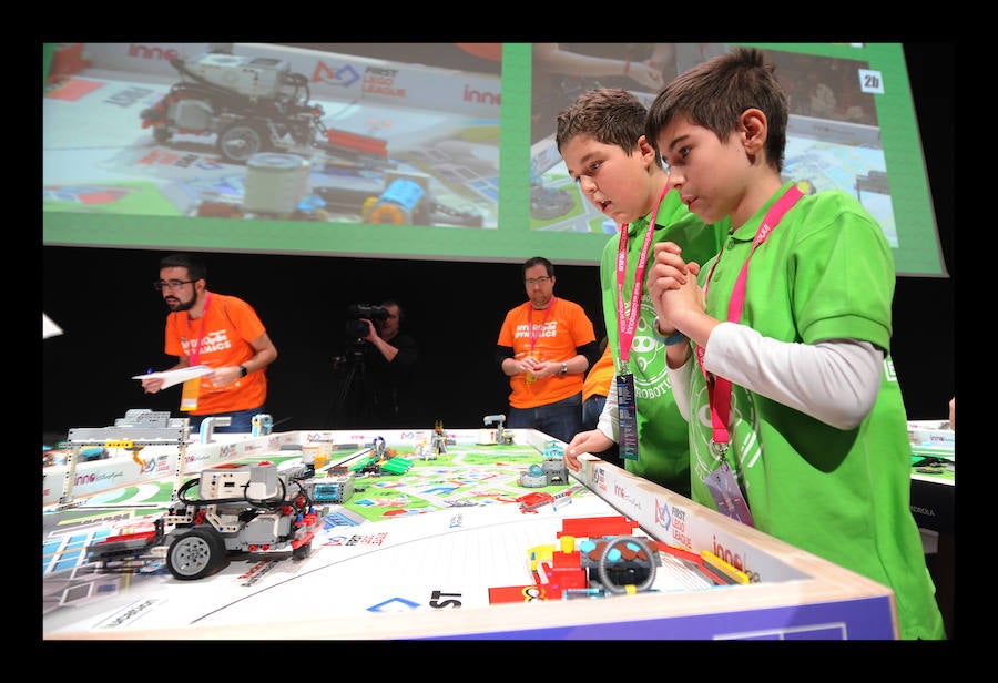 Los cinco mejores proyectos sobre ‘el ciclo humano del agua’ que se seleccionen este sábado en el Palacio Europa pasarán a la fase nacional