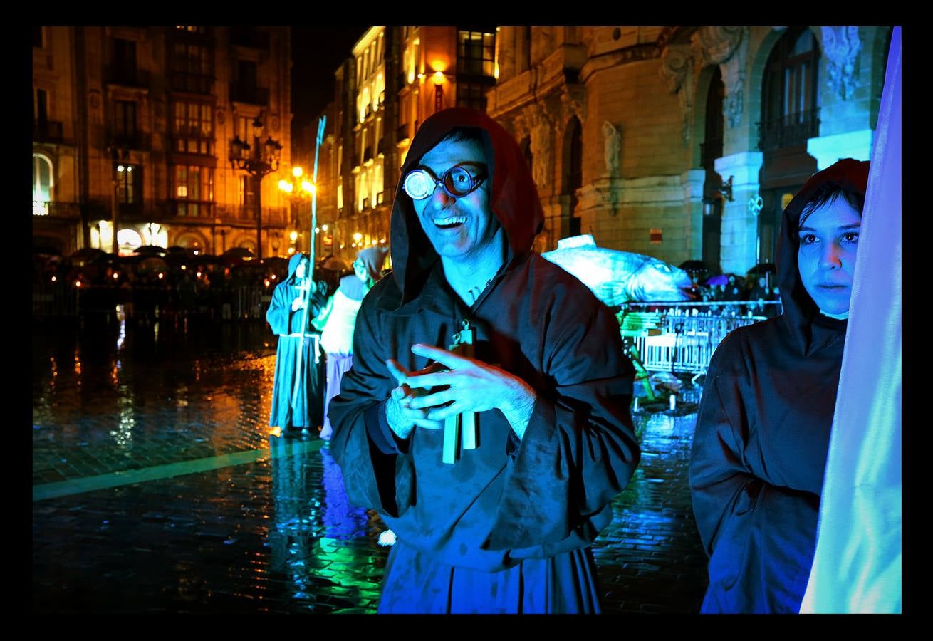 Bilbao despide los carnavales con la quema de la sardina