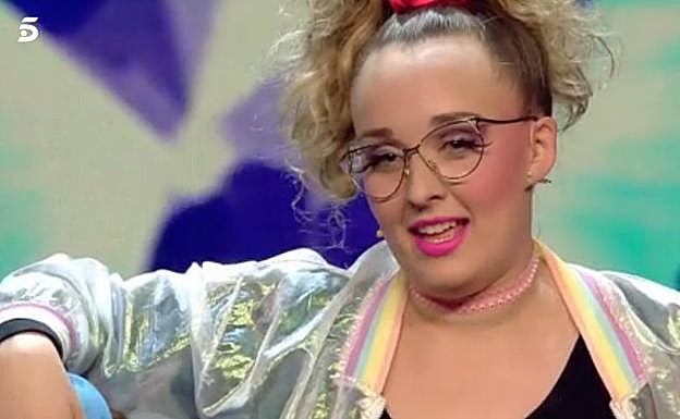 'Holi, soy la Loli' se declaró a Risto. 