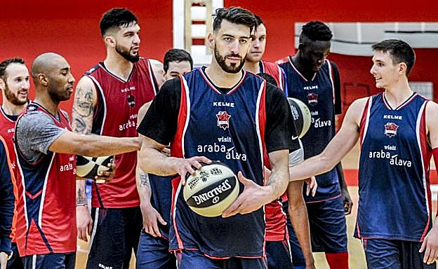 Shengelia, durante el último entrenamiento en Vitoria antes de la Copa. 