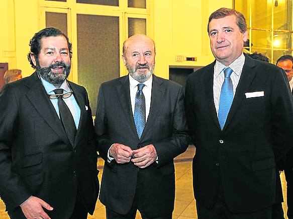 Ignacio Barainca (Pkf Attest), Pepe Escribese y Ángel Alameda.