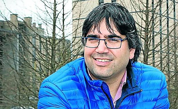 «Si los vecinos de Salburua no quisieran el tranvía, ya habrían pedido pararlo», dice Martínez de Guereñu