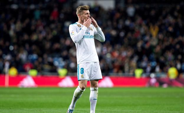 Kroos, baja ante el Betis y duda para París por un esguince de rodilla