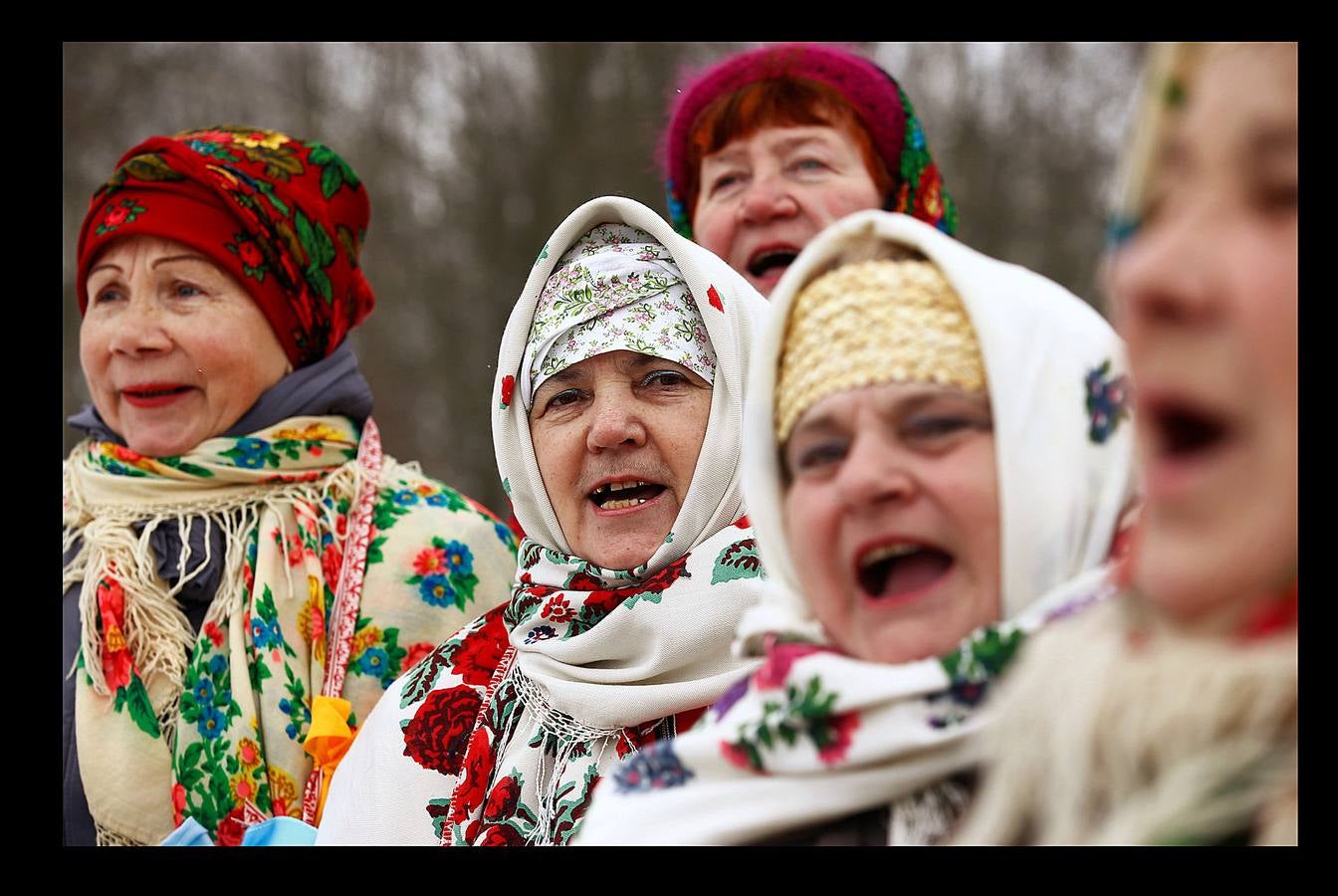 La Maslenitsa, conocida como la Semana de la mantequilla y del queso, es una celebración típica de varios países eslavos, que viene a ser un equivalente del carnaval cristiano católico, pero, a diferencia de este, la cuaresma ortodoxa da comienzo el lunes en lugar del miércoles.