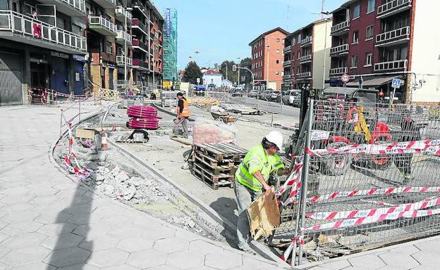 La primera fase de la peatonalización de Sabino Arana está en marcha desde hace meses.