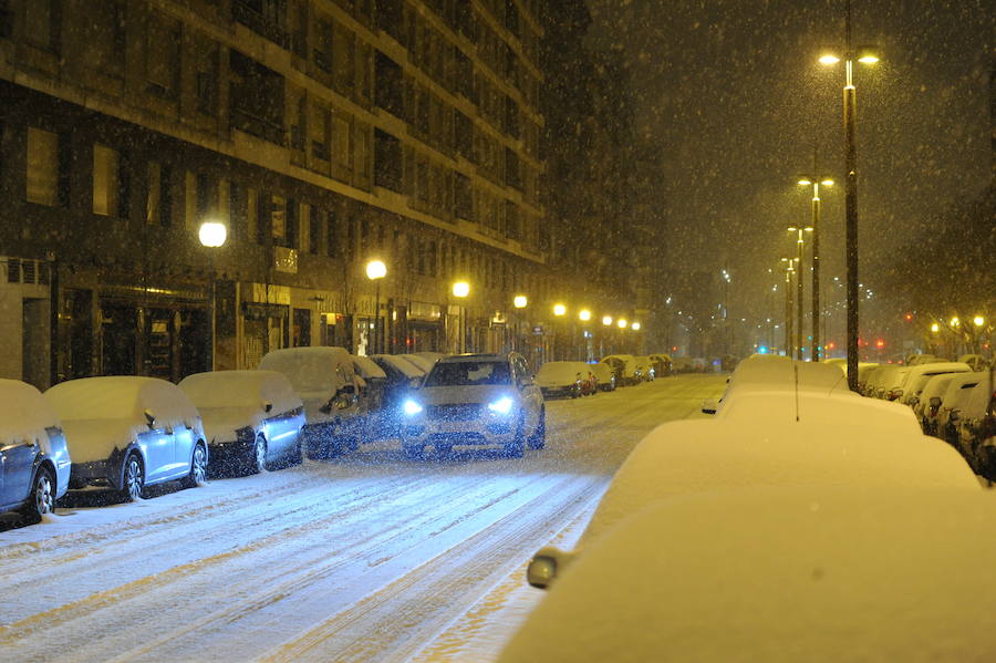 Fotos: Álava despide febrero bajo la nieve