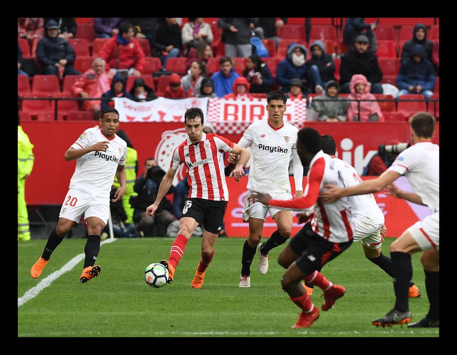 Fotos: Las mejores imágenes del Sevilla - Athletic de LaLiga 2017-18