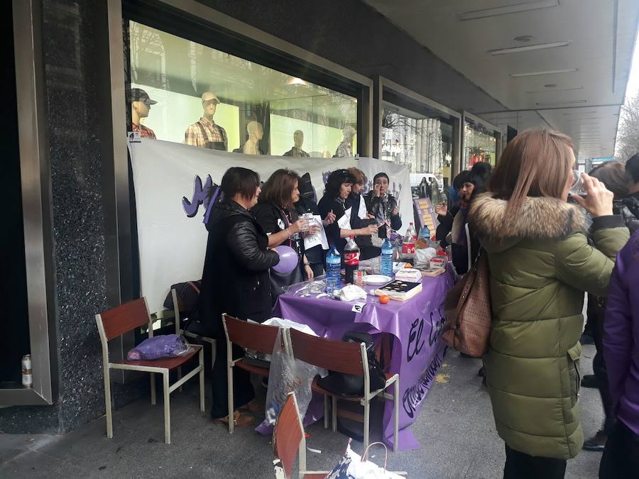 Las mejores fotos del Día Internacional de la Mujer 2018 en Bilbao, con imágenes de las concentraciones y manifestaciones feministas.