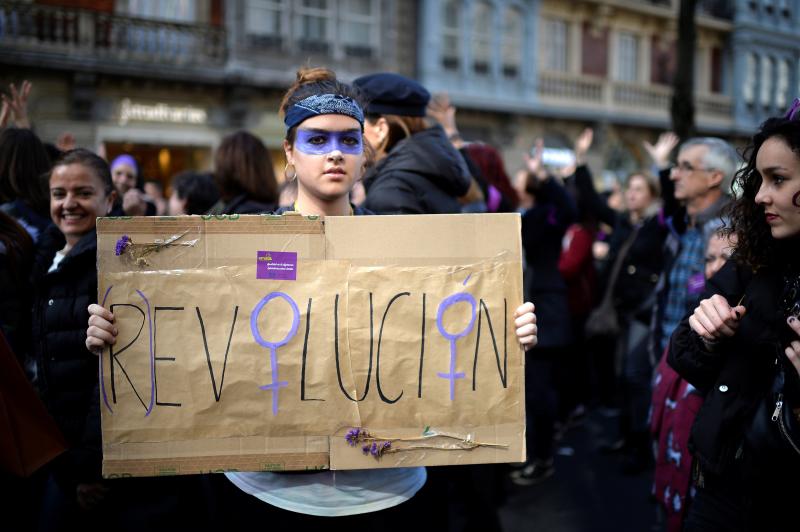 Fotos del Día de la Mujer 2018 en Bilbao: la huelga feminista del 8 de marzo en imágenes