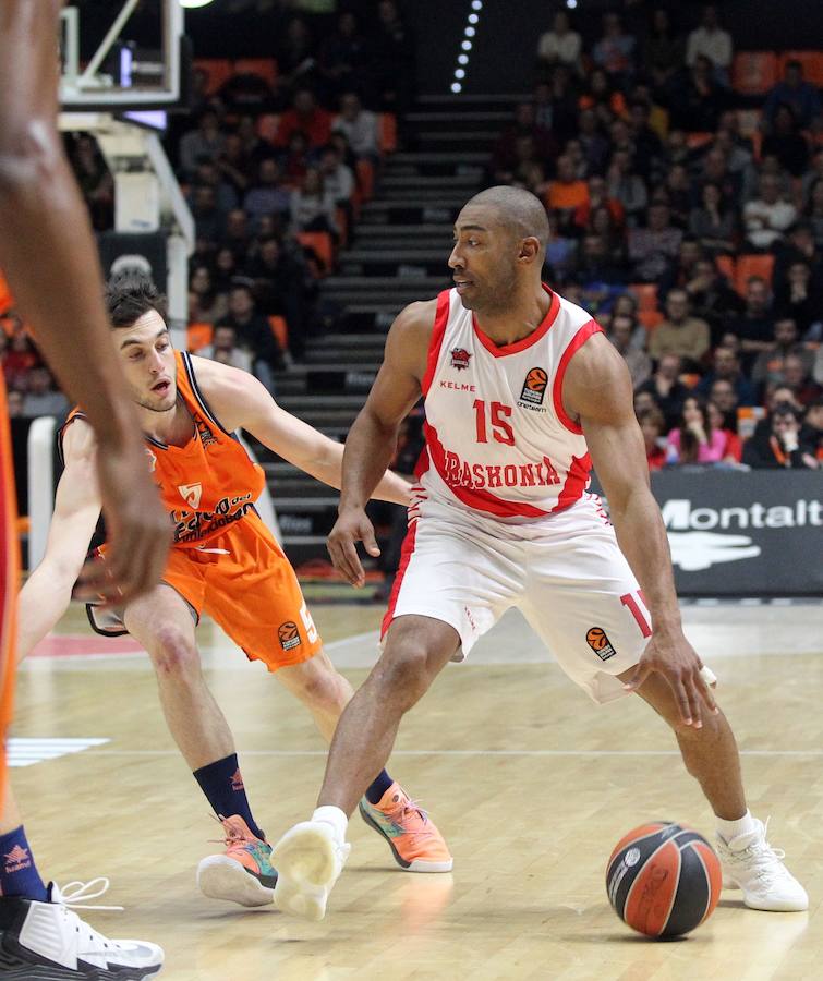 Fotos: El Valencia Basket - Baskonia de Eruoliga, en imágenes