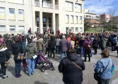 Imagen secundaria 1 - Día de la mujer 2018: noticias de última hora de la huelga feminista del 8M en Bilbao