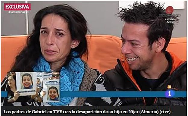 Los padres de Gabriel en TVE tras la desaparición de su hijo en Níjar (Almería).