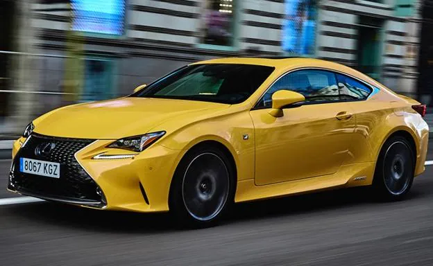 Lexus RC 300h, nueva gama