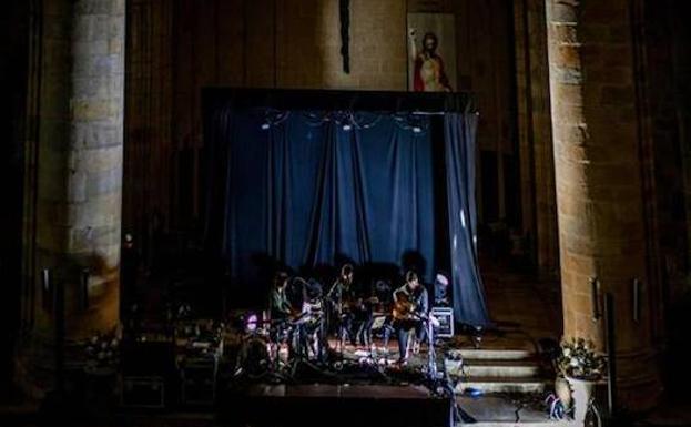 Otro bolo de Nunca Más!: L.A. en la Iglesia de la Encarnación en abril de 2016.