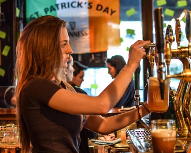 The Dublin House, en Zabalgana, ambientado para el día de San Patricio. 