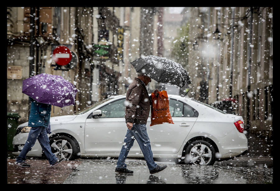 Las previsiones alertan de que las principales precipitaciones caerán esta tarde-noche de este lunes incluso en cotas bajas