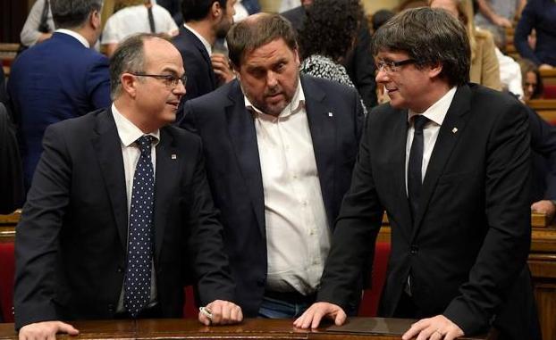 Turull, Junqueras eta Puigdemont. 