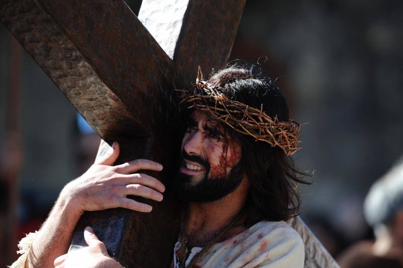 La celebración de la Semana Santa en la villa vuelve a reunir a cientos de personas