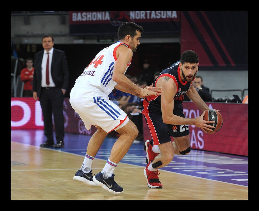 Fotos: Fotos del Baskonia - Anadolu