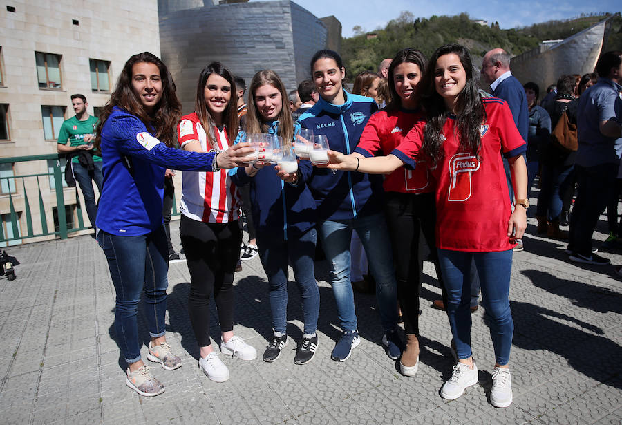 Ainhoa Tirapu, Jone Ibáñez, Vanesa Carrilo, Maialen Gómez de Balugera, María Celigeta y Miriam Rivas. 
