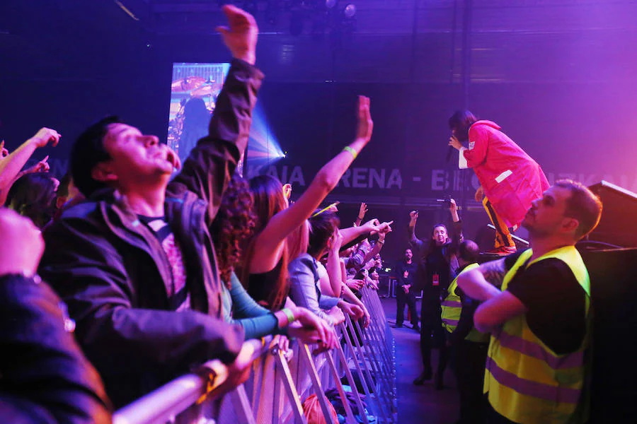 El grupo del cantante y actor '30 Seconds to Mars' actuó la noche del sábado en Barakaldo