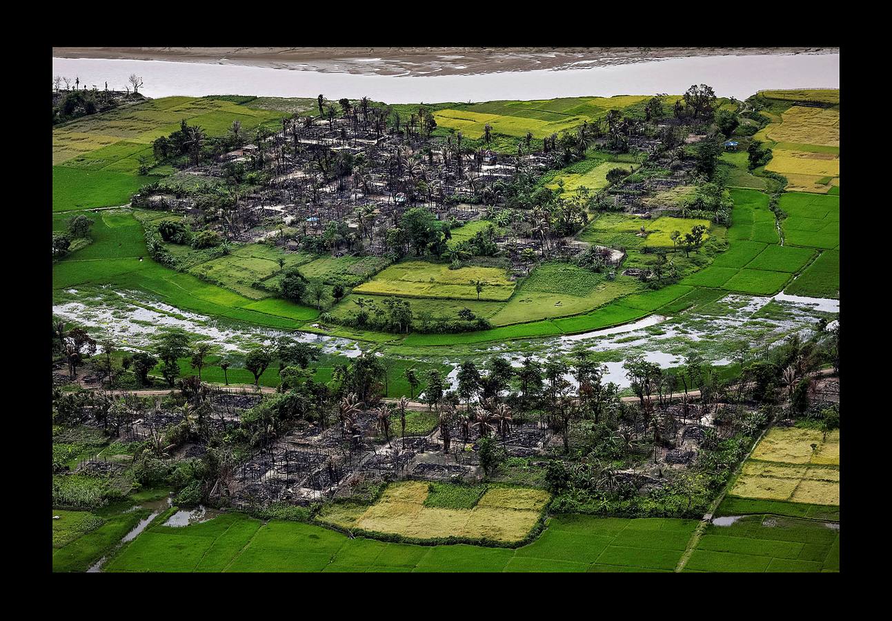 Los restos de un pueblo rohinyá quemado cerca de Maungdaw, al norte del estado de Rakhine (Myanmar), el 27 de septiembre de 2017.