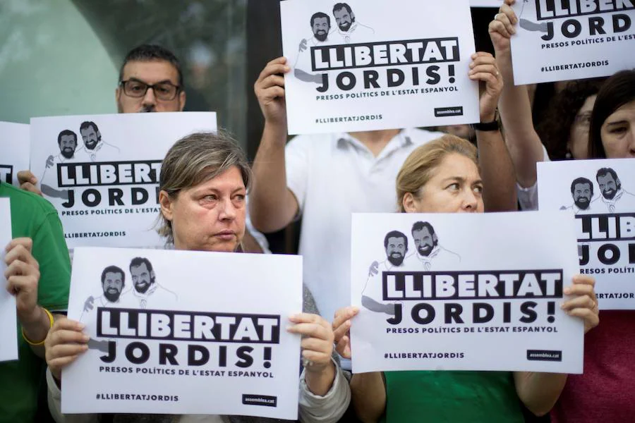 Protesta a favor de la puesta en libertad de Jordi Sànchez y Jordi Cuixart.