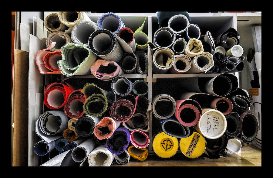 Como un cirujano, cose ejemplares maltrechos y da lustre a los más anodinos